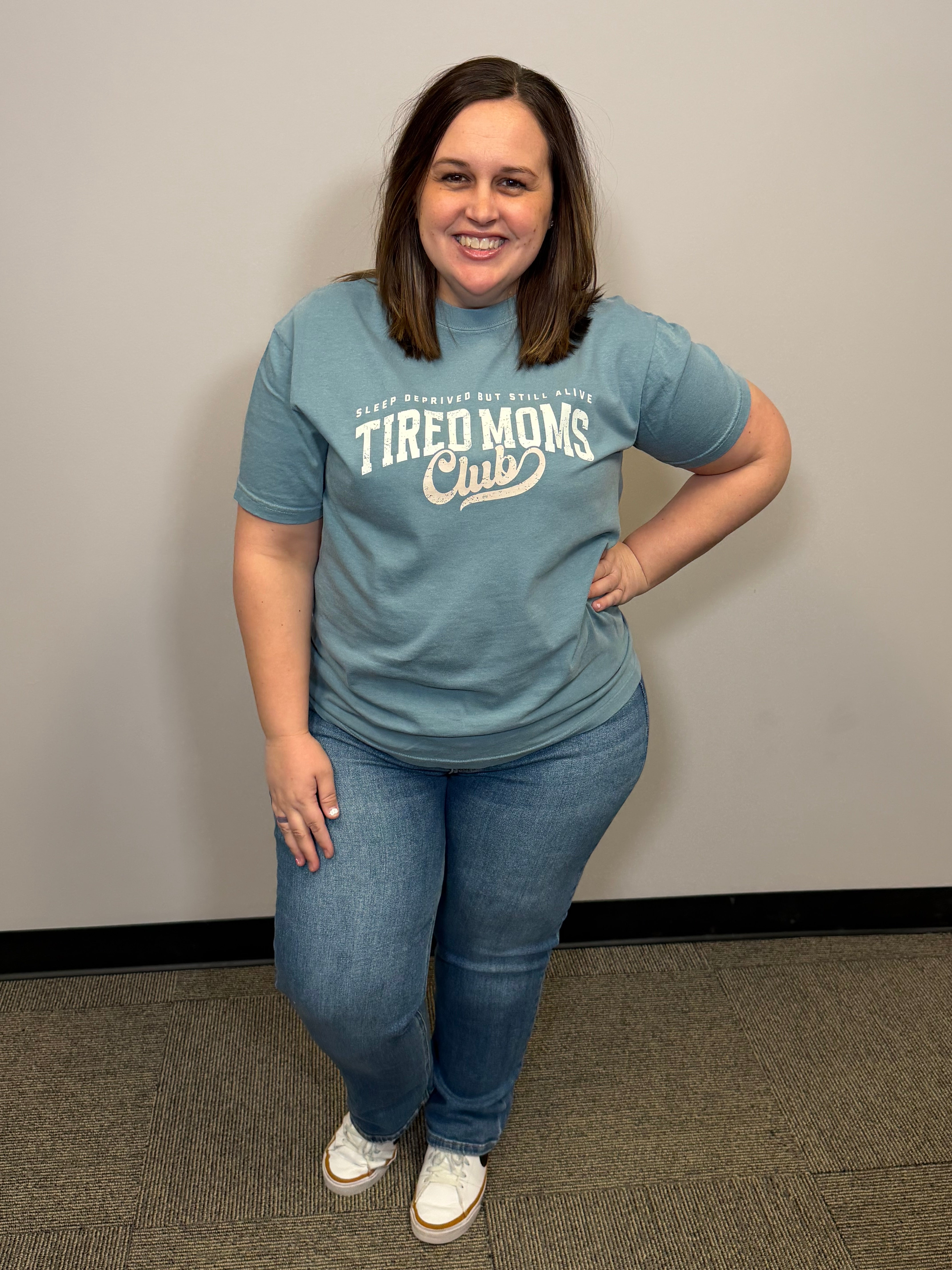 Tired Moms Club Graphic Tee-Graphic Tees-Tres Birdos Graphic Tees-Three Birdies Boutique, Women's Fashion Boutique Located in Kearney, MO