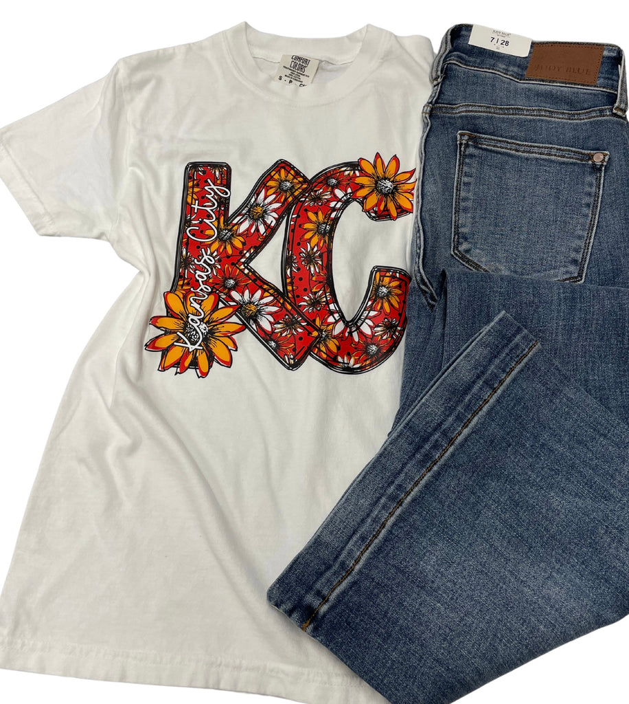 KC Sunflower White Graphic Tee-Graphic Tees-Tres Birdos Graphic Tees-Three Birdies Boutique, Women's Fashion Boutique Located in Kearney, MO