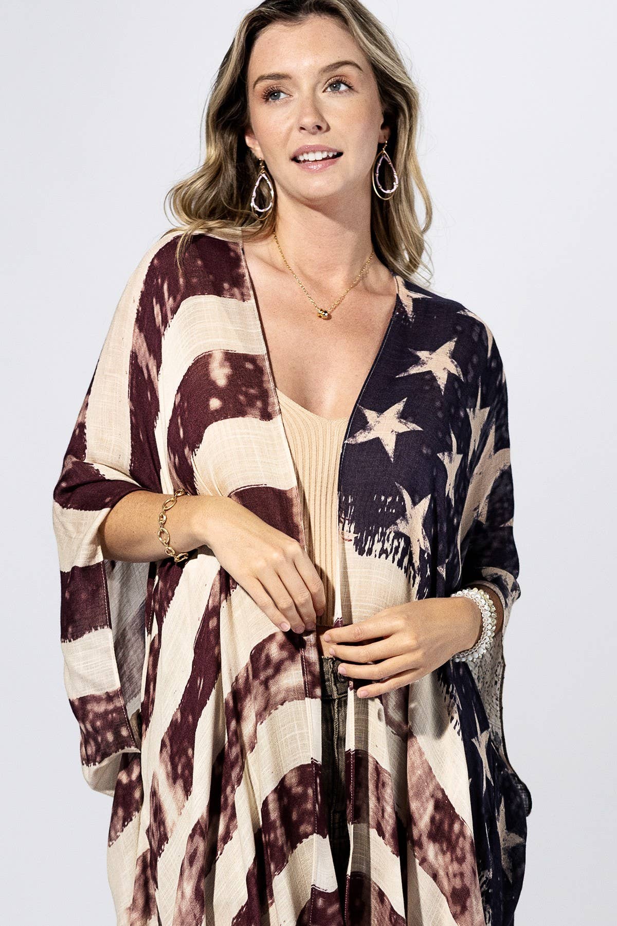Vintage Americana Flag Kimono { product_type }}