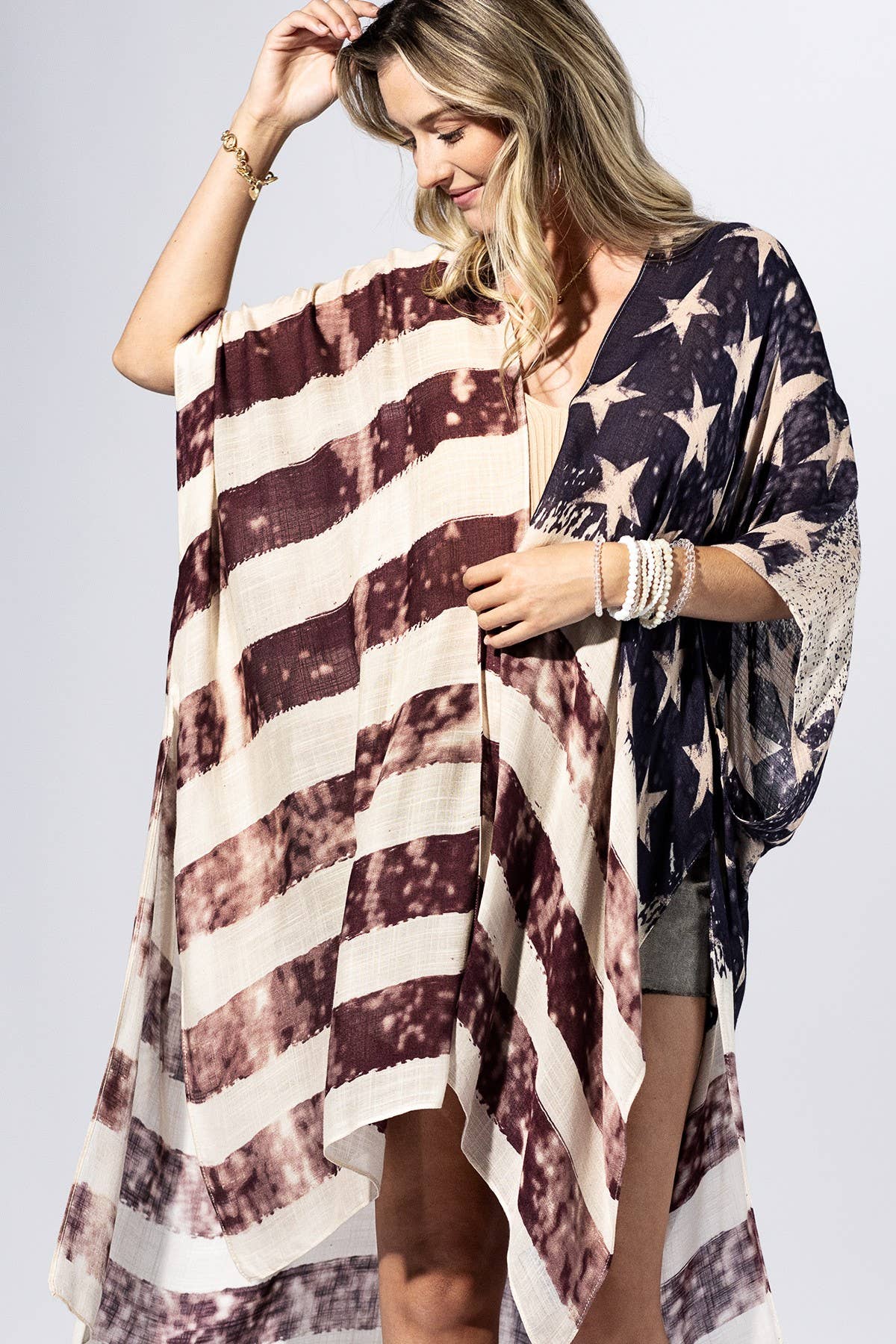 Vintage Americana Flag Kimono { product_type }}