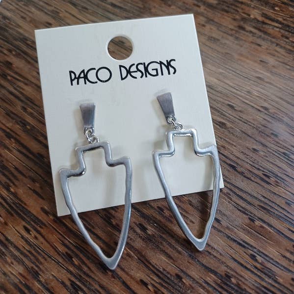 Hammered Arrowhead Earrings: Silver-Paco Designs-Three Birdies Boutique, Women's Fashion Boutique Located in Kearney, MO