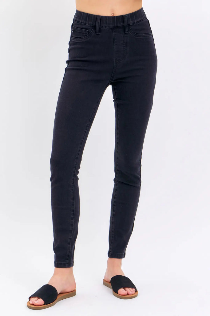 Judy Blue HW Black Pull-On Shield Pocket Skinny-Denim-Judy Blue-Three Birdies Boutique, Women's Fashion Boutique Located in Kearney, MO