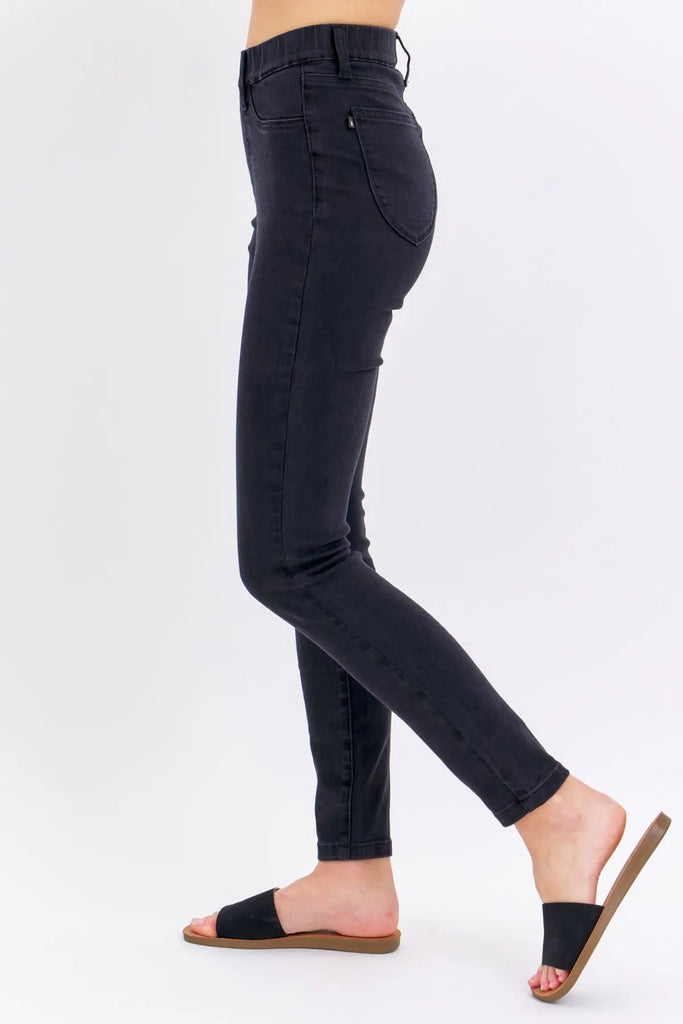 Judy Blue HW Black Pull-On Shield Pocket Skinny-Denim-Judy Blue-Three Birdies Boutique, Women's Fashion Boutique Located in Kearney, MO