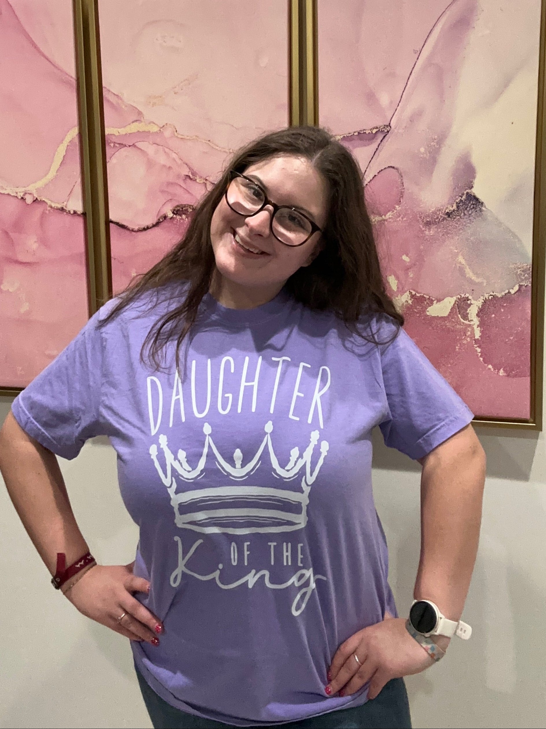 Daughter of the King Graphic Tee { product_type }}
