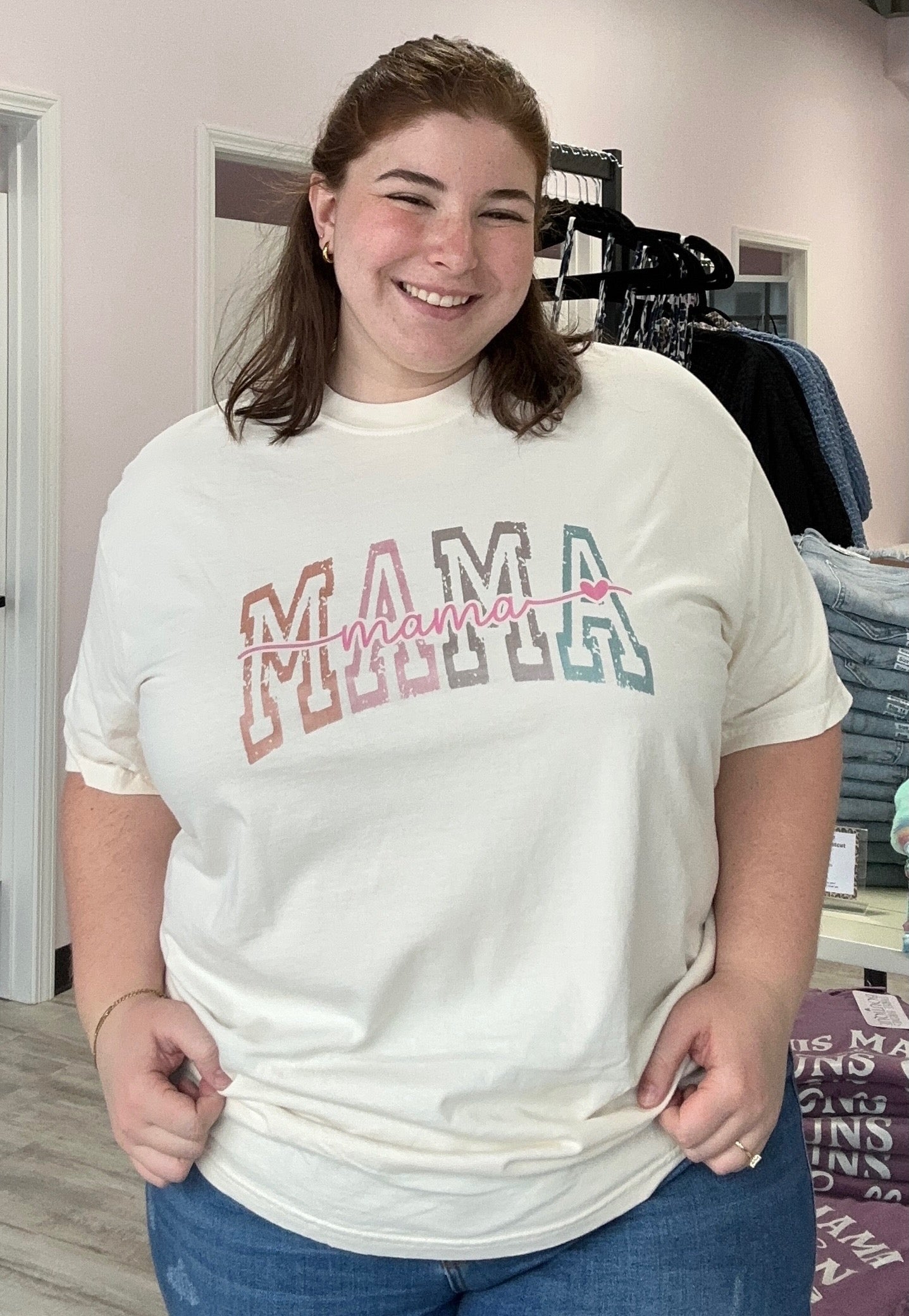 Mama Tee { product_type }}