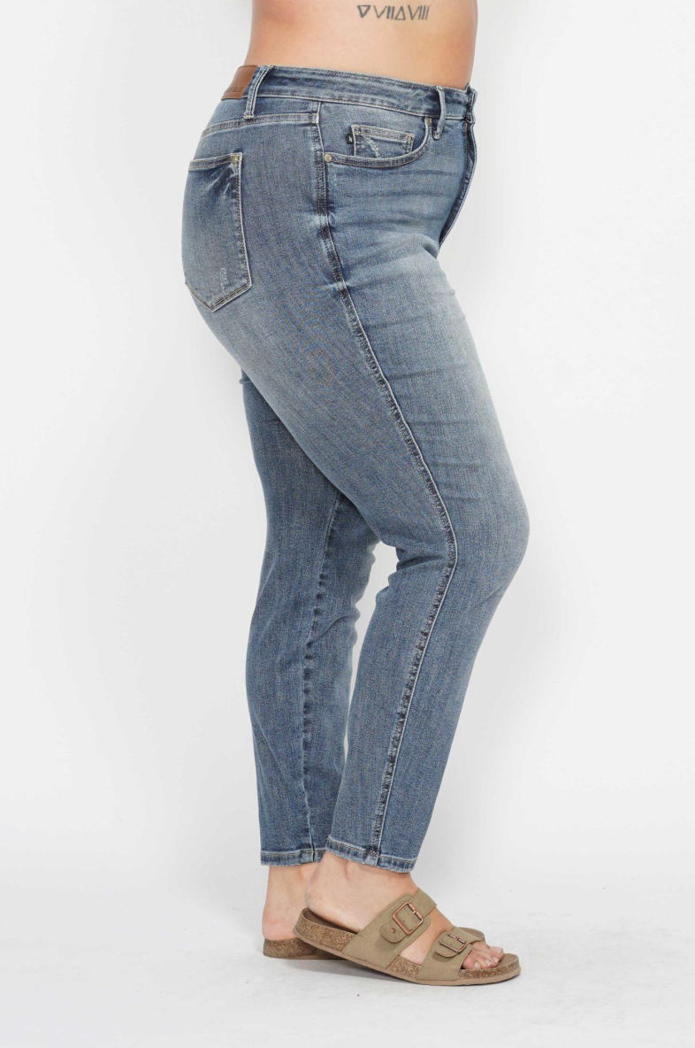 Judy Blue Contrast Wash Skinny Jeans { product_type }}