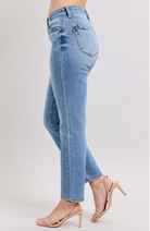 Judy Blue Vintage Wash Slim Fit MR { product_type }}