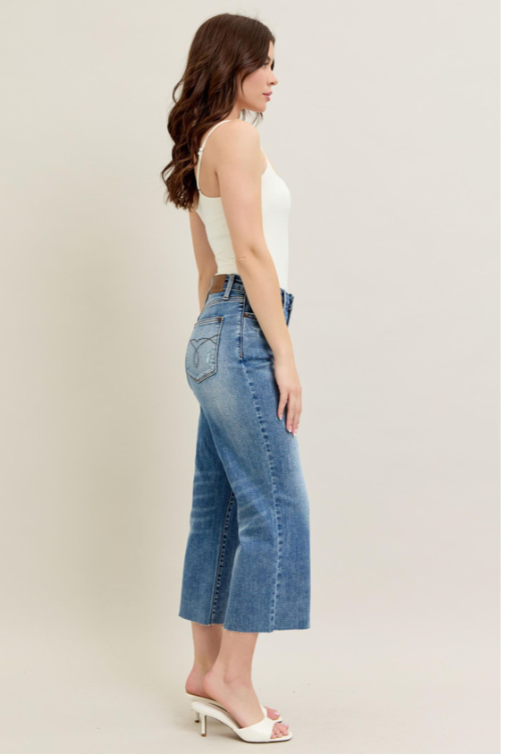 Judy Blue HW Back Pocket Embroidery Crop Destroy-Denim-Judy Blue-Three Birdies Boutique, Women's Fashion Boutique Located in Kearney, MO