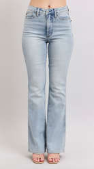 Judy Blue HW Light Tummy Control Bootcut { product_type }}