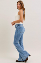 Judy Blue Mid Rise Flare { product_type }}