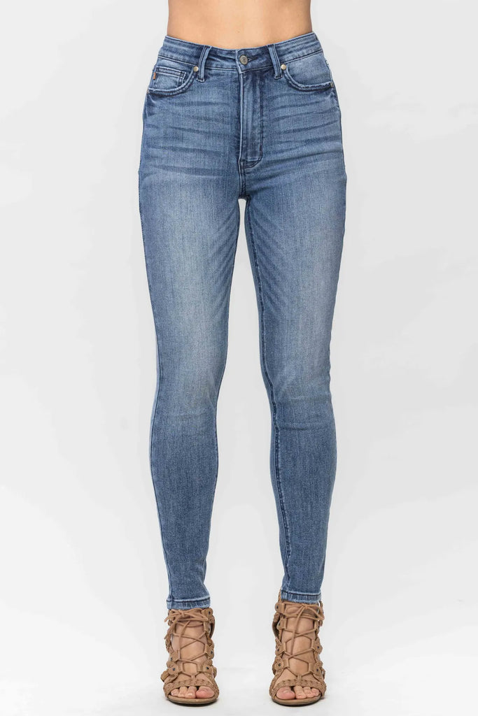 Judy Blue Vintage Skinny-Denim-Judy Blue-Three Birdies Boutique, Women's Fashion Boutique Located in Kearney, MO