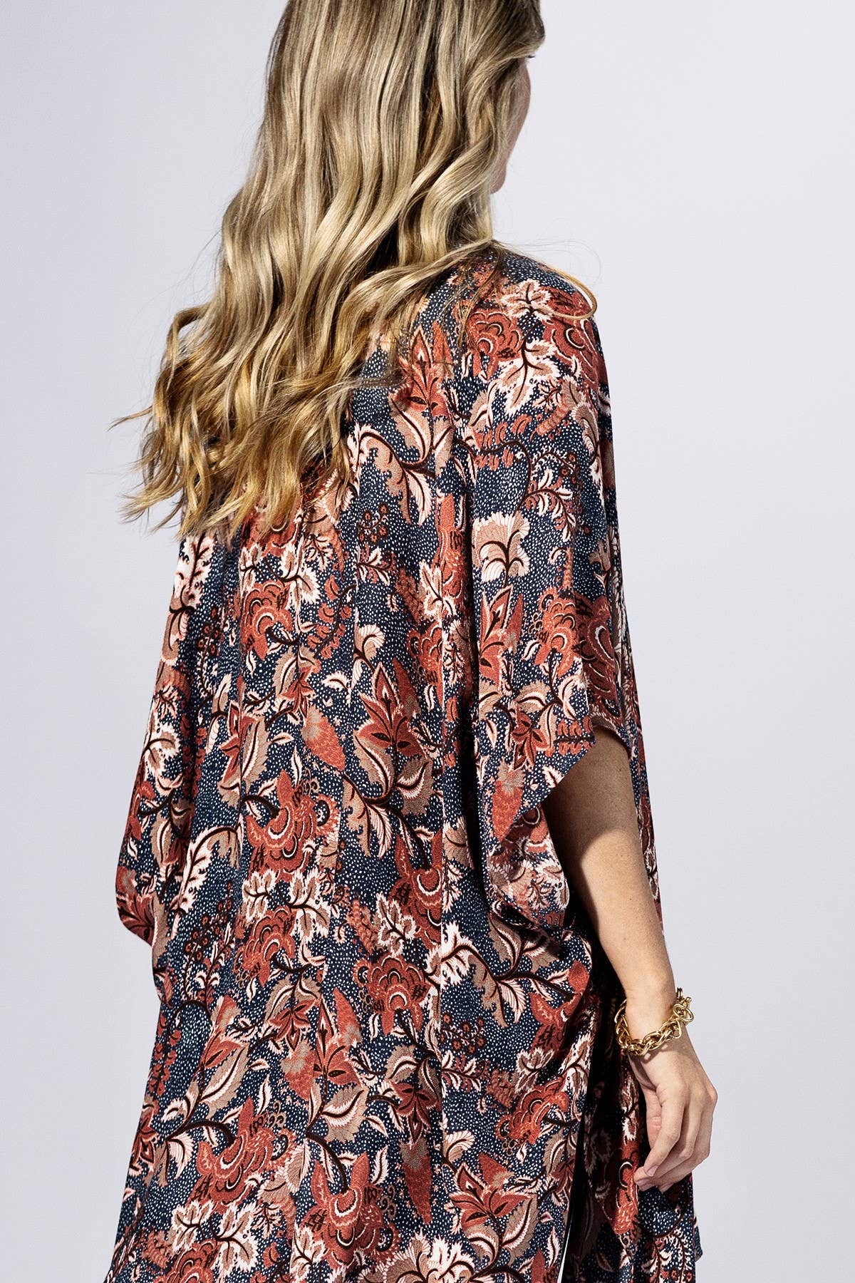 Meadow Floral Kimono: MAROON MULTI / 2 / One Size-Urbanista-Three Birdies Boutique, Women's Fashion Boutique Located in Kearney, MO