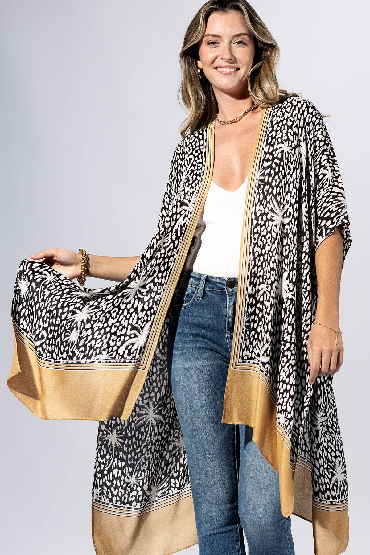 Sahara Nights Kimono { product_type }}