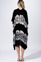 Black Tie-Dye Border Kimono { product_type }}