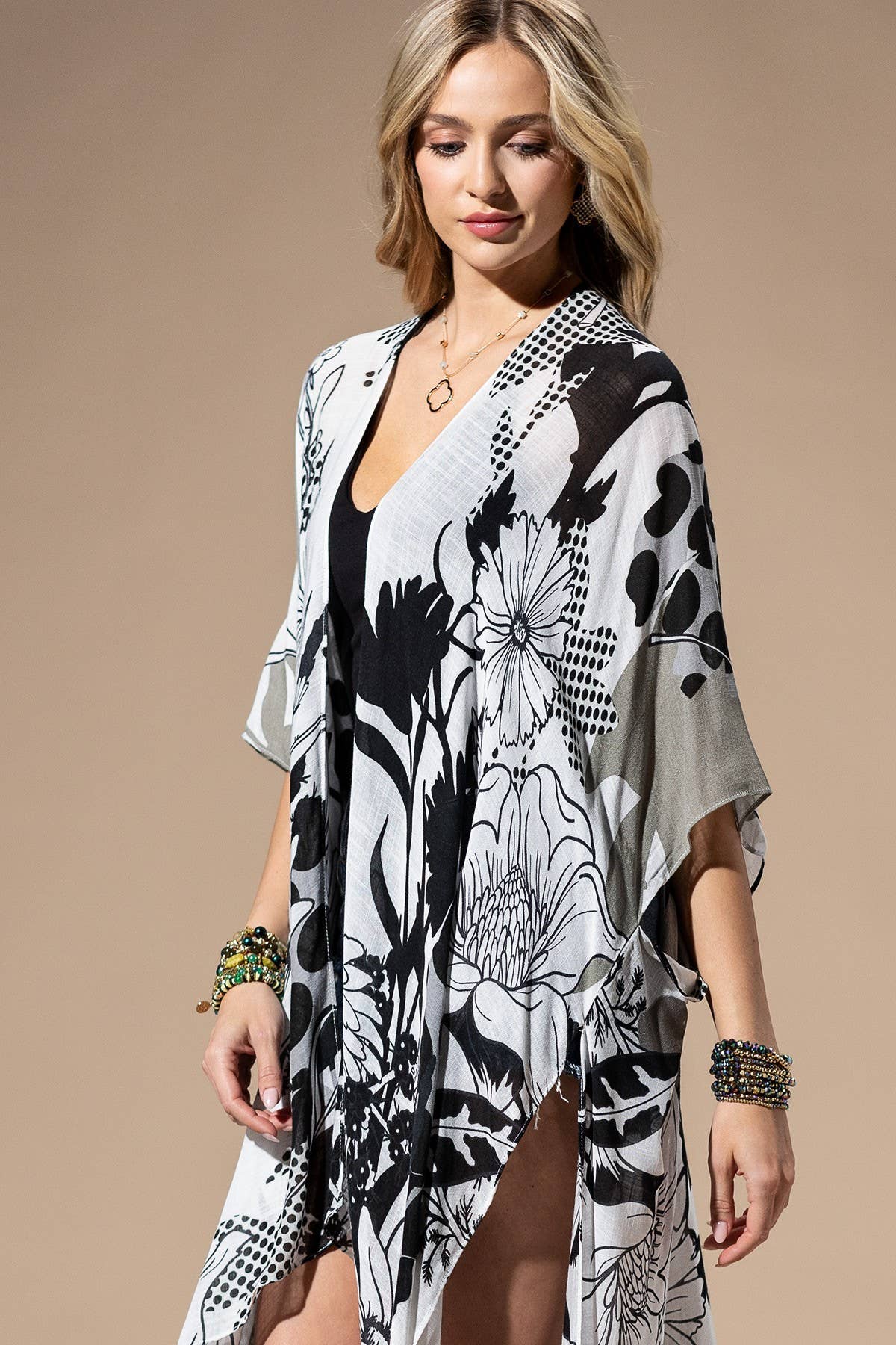 Grey Multi Kimono { product_type }}
