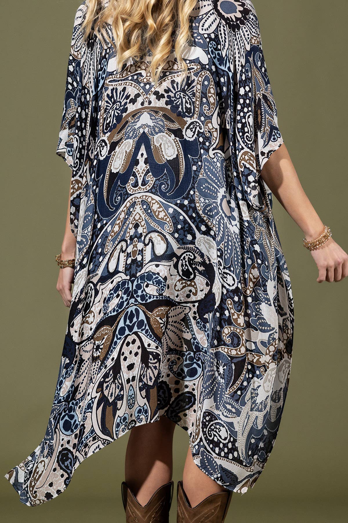 Winderme Kimono { product_type }}