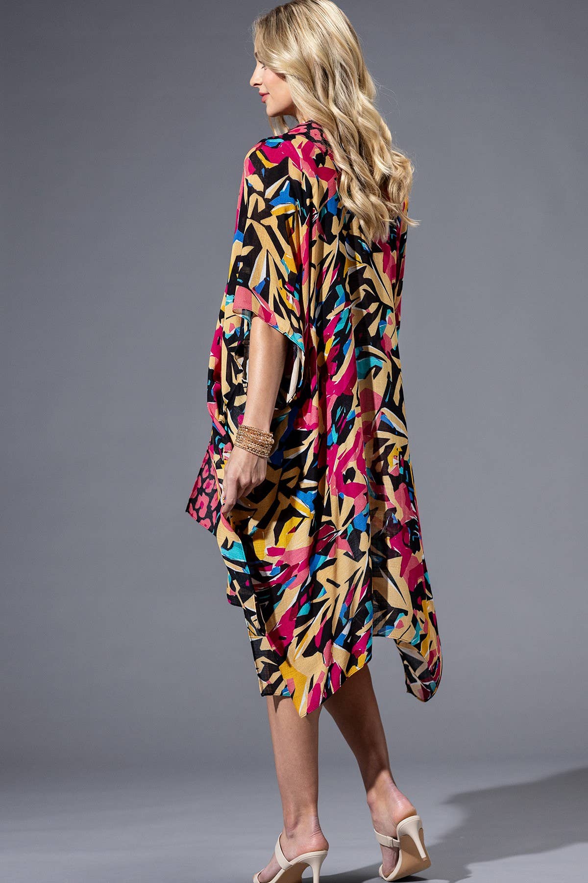 Abstract Multi Kimono { product_type }}