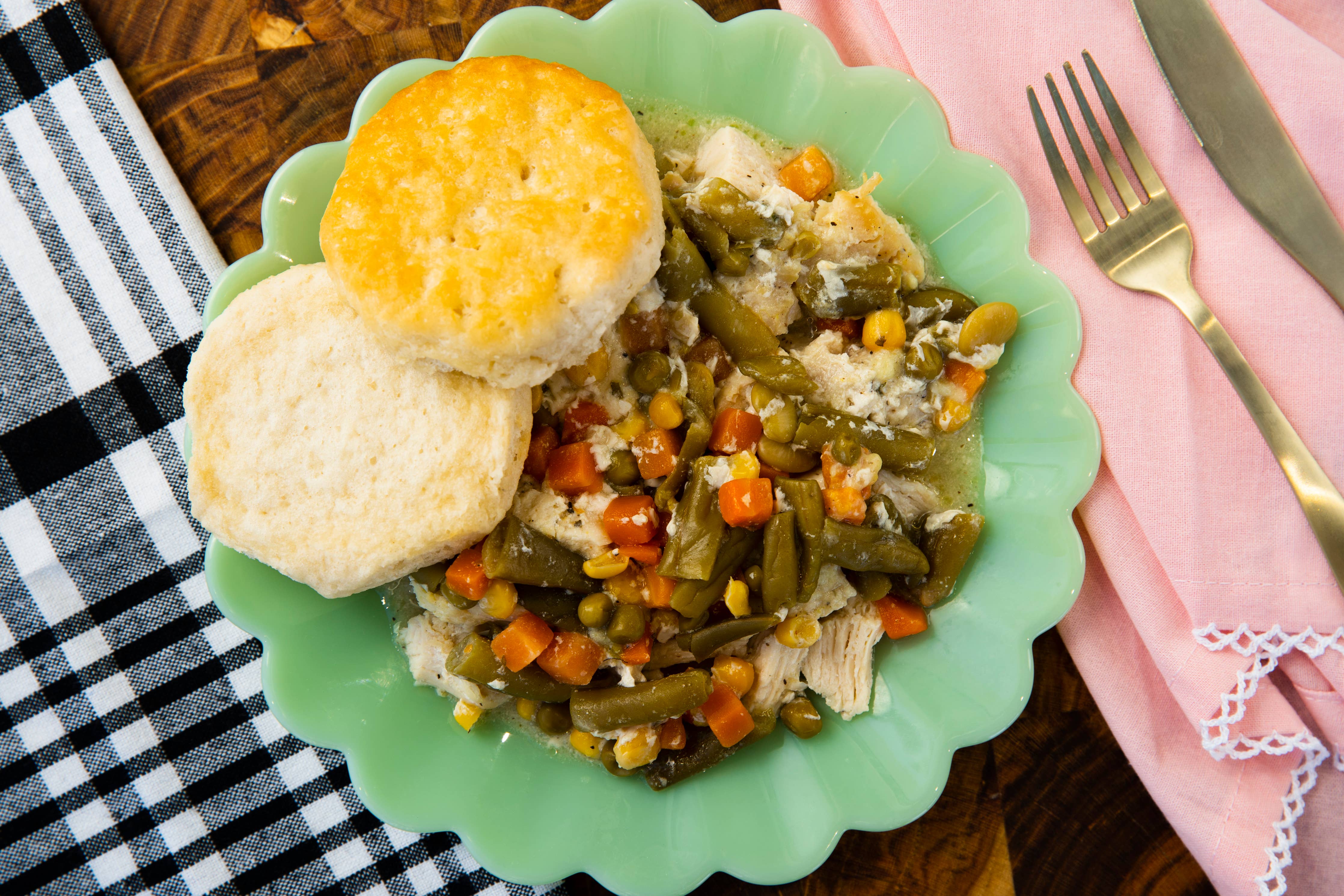 Hearty Chicken Pot Pie { product_type }}