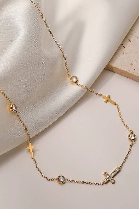 Cross Necklace Gold { product_type }}